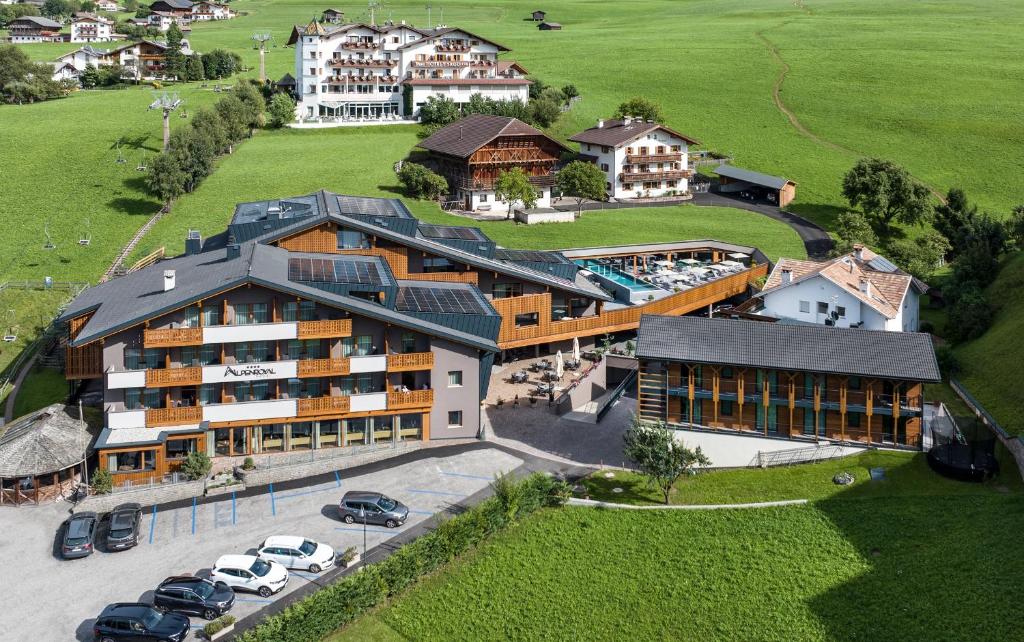 Hotel Alpenroyal