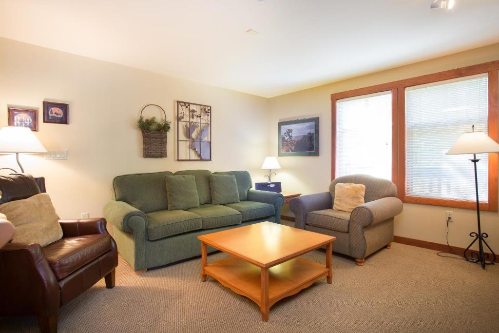 2202 - Two Bedroom Standard Eagle Springs East condo